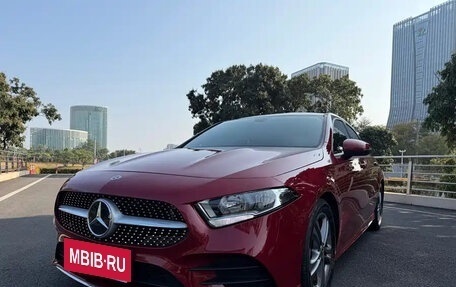 Mercedes-Benz A-Класс, 2021 год, 1 850 000 рублей, 4 фотография