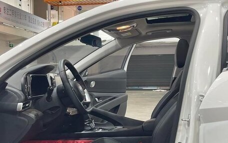 Hyundai Elantra, 2022 год, 1 280 000 рублей, 7 фотография
