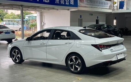 Hyundai Elantra, 2022 год, 1 280 000 рублей, 6 фотография