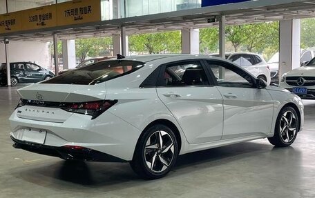 Hyundai Elantra, 2022 год, 1 280 000 рублей, 4 фотография