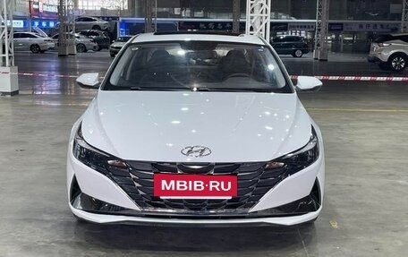 Hyundai Elantra, 2022 год, 1 280 000 рублей, 2 фотография