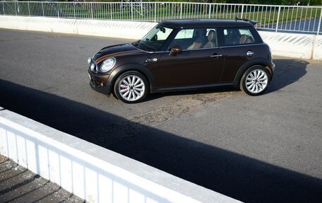 MINI Hatch, 2010 год, 1 350 000 рублей, 5 фотография