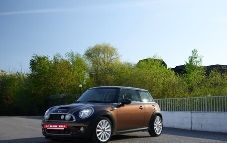 MINI Hatch, 2010 год, 1 350 000 рублей, 9 фотография