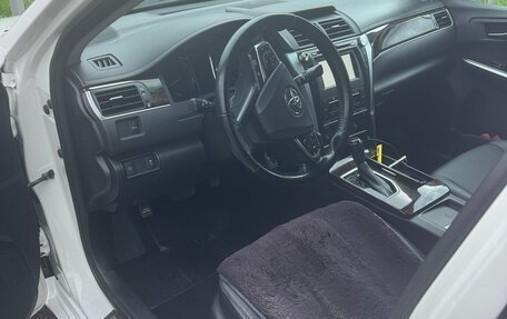 Toyota Camry, 2016 год, 2 600 000 рублей, 5 фотография