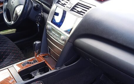 Toyota Camry, 2008 год, 970 000 рублей, 5 фотография