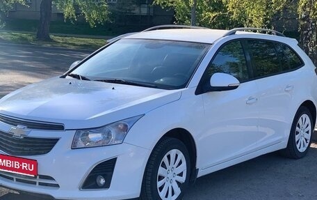 Chevrolet Cruze II, 2014 год, 815 000 рублей, 2 фотография