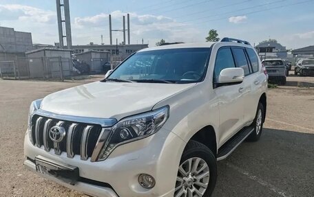 Toyota Land Cruiser Prado 150 рестайлинг 2, 2015 год, 4 900 000 рублей, 2 фотография