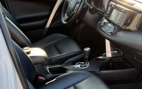 Toyota RAV4, 2013 год, 1 580 000 рублей, 12 фотография