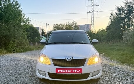 Skoda Fabia II, 2013 год, 340 000 рублей, 2 фотография