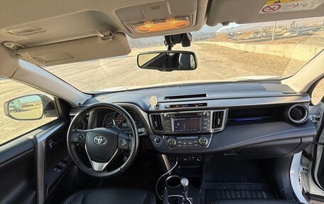 Toyota RAV4, 2013 год, 1 580 000 рублей, 15 фотография