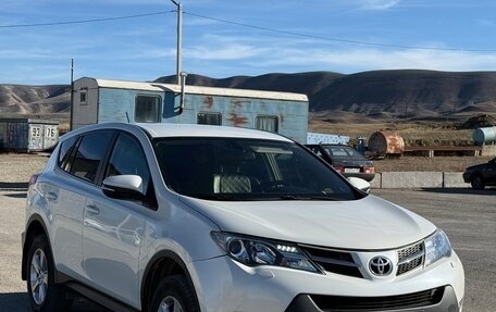 Toyota RAV4, 2013 год, 1 580 000 рублей, 10 фотография