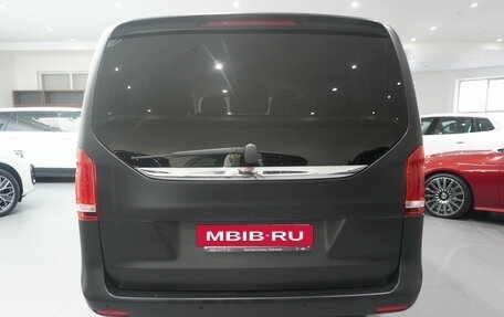 Mercedes-Benz V-Класс, 2019 год, 3 990 000 рублей, 5 фотография