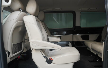 Mercedes-Benz V-Класс, 2019 год, 3 990 000 рублей, 9 фотография