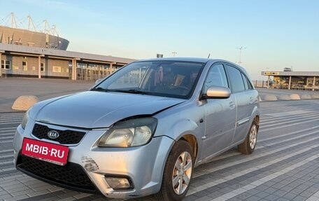 KIA Rio II, 2010 год, 525 000 рублей, 1 фотография