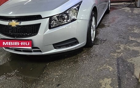 Chevrolet Cruze II, 2011 год, 700 000 рублей, 8 фотография