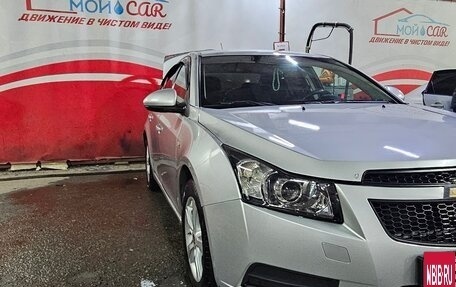 Chevrolet Cruze II, 2011 год, 700 000 рублей, 7 фотография