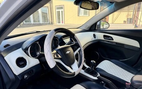 Chevrolet Cruze II, 2012 год, 535 000 рублей, 9 фотография