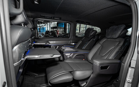 Mercedes-Benz V-Класс, 2026 год, 15 000 000 рублей, 22 фотография