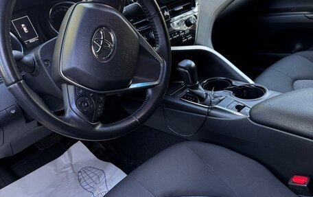 Toyota Camry, 2021 год, 2 850 000 рублей, 3 фотография
