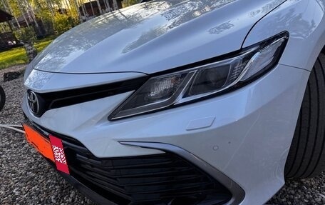 Toyota Camry, 2021 год, 2 850 000 рублей, 6 фотография