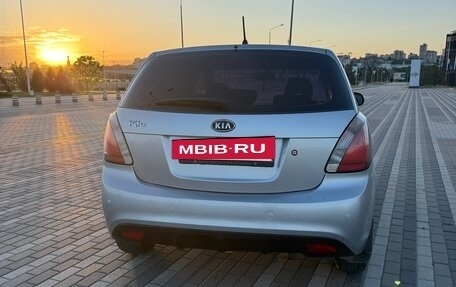 KIA Rio II, 2010 год, 525 000 рублей, 3 фотография