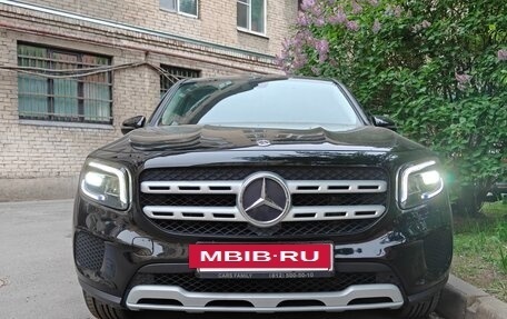 Mercedes-Benz GLB, 2020 год, 2 990 000 рублей, 3 фотография