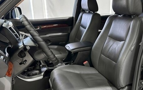 Toyota Land Cruiser Prado 120 рестайлинг, 2006 год, 2 230 000 рублей, 11 фотография