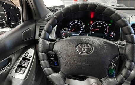 Toyota Land Cruiser Prado 120 рестайлинг, 2006 год, 2 230 000 рублей, 24 фотография