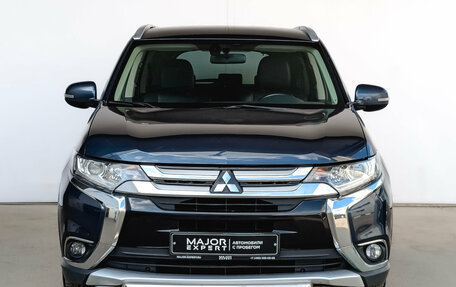 Mitsubishi Outlander III рестайлинг 3, 2016 год, 2 100 000 рублей, 2 фотография