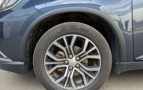 Mitsubishi Outlander III рестайлинг 3, 2016 год, 2 100 000 рублей, 12 фотография