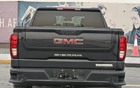 GMC Sierra, 2025 год, 5 600 000 рублей, 6 фотография