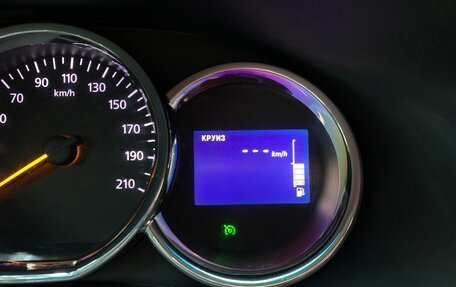 Renault Sandero II рестайлинг, 2018 год, 870 000 рублей, 19 фотография