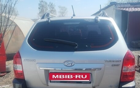 Hyundai Tucson III, 2008 год, 700 000 рублей, 4 фотография