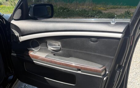 BMW 7 серия, 2006 год, 550 000 рублей, 16 фотография