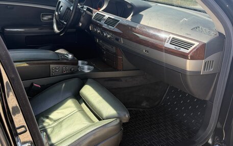 BMW 7 серия, 2006 год, 550 000 рублей, 17 фотография
