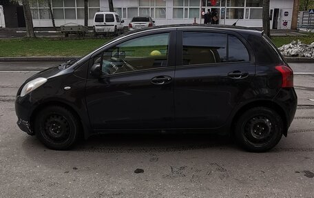 Toyota Yaris III рестайлинг, 2007 год, 670 000 рублей, 7 фотография