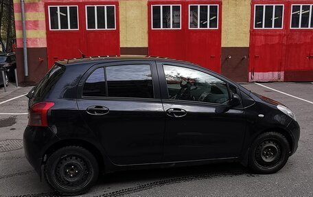 Toyota Yaris III рестайлинг, 2007 год, 670 000 рублей, 9 фотография