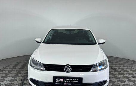 Volkswagen Jetta VI, 2013 год, 1 044 000 рублей, 2 фотография