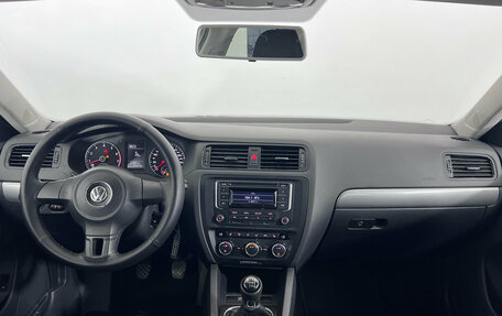Volkswagen Jetta VI, 2013 год, 1 044 000 рублей, 9 фотография