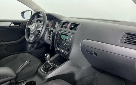 Volkswagen Jetta VI, 2013 год, 1 044 000 рублей, 11 фотография