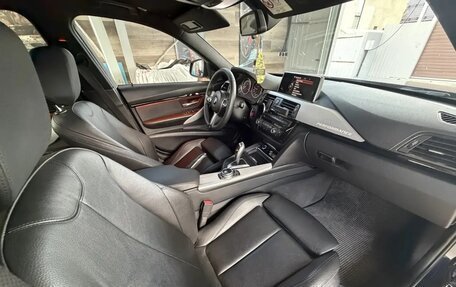 BMW 3 серия, 2013 год, 1 900 000 рублей, 11 фотография
