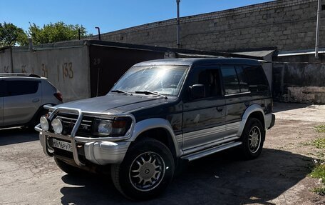 Mitsubishi Pajero III рестайлинг, 1997 год, 530 000 рублей, 2 фотография