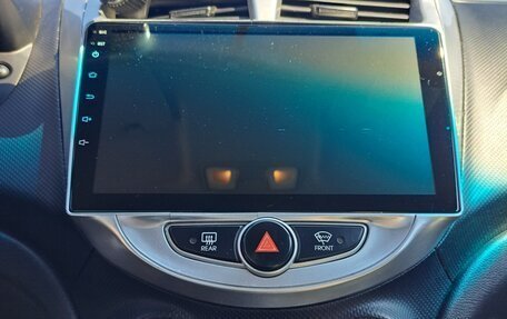Hyundai Solaris II рестайлинг, 2013 год, 580 000 рублей, 8 фотография