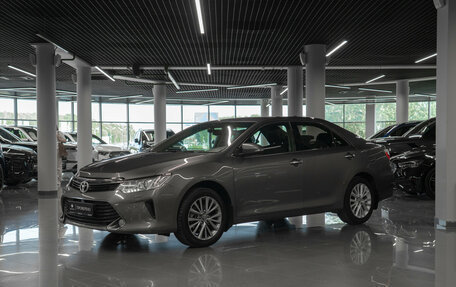 Toyota Camry, 2016 год, 2 080 000 рублей, 1 фотография