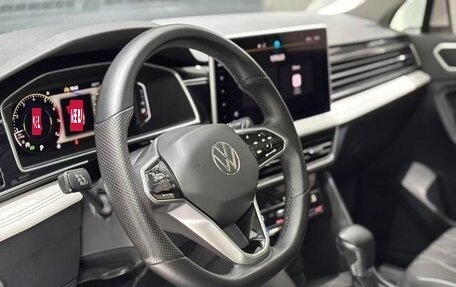 Volkswagen Tiguan II, 2022 год, 2 472 000 рублей, 9 фотография