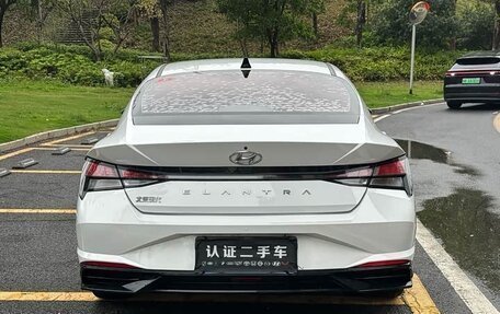 Hyundai Elantra, 2023 год, 1 200 018 рублей, 8 фотография