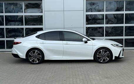 Toyota Camry, 2024 год, 3 770 000 рублей, 8 фотография