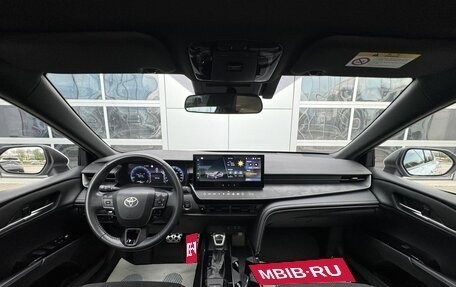 Toyota Camry, 2024 год, 3 770 000 рублей, 10 фотография