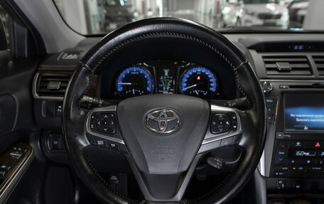 Toyota Camry, 2016 год, 2 080 000 рублей, 10 фотография