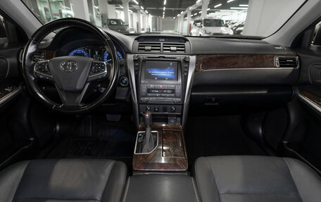 Toyota Camry, 2016 год, 2 080 000 рублей, 8 фотография